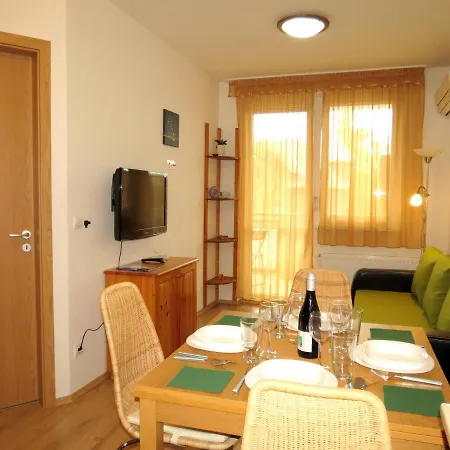 Apartment Som 200 ,,plazs Wellness